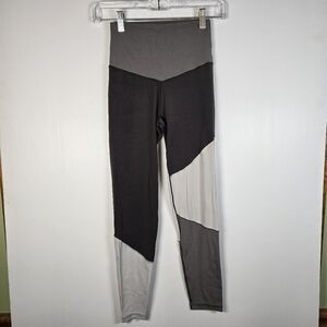 Aerie Women's Grey/Black Colorblock Leggings Size Small Activewear